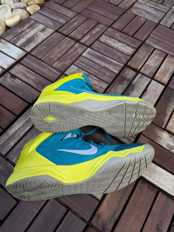 Nike Hyperquickness Tropical Teal Size 11.5 - Image 2