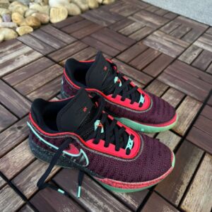 Nike Lebron XX 20 Night Maroon Size 7