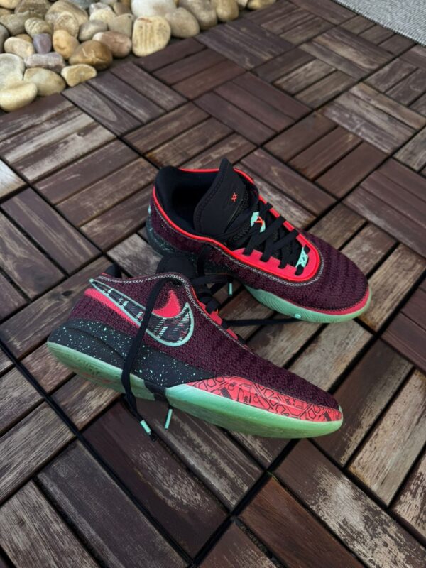 Nike Lebron XX 20 Night Maroon Size 7