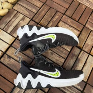 Nike Giannis Immortality Black Volt Size 12