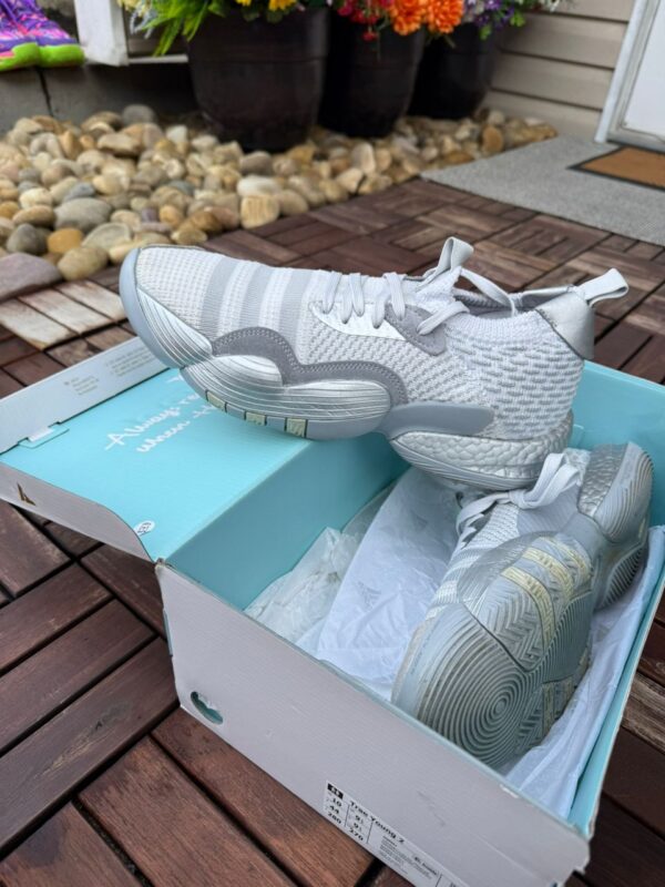 Adidas Trae Young 2 Dash Grey Size 10 - Image 2