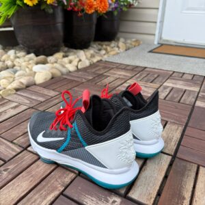 Lebron Witness 4 Size 8.5